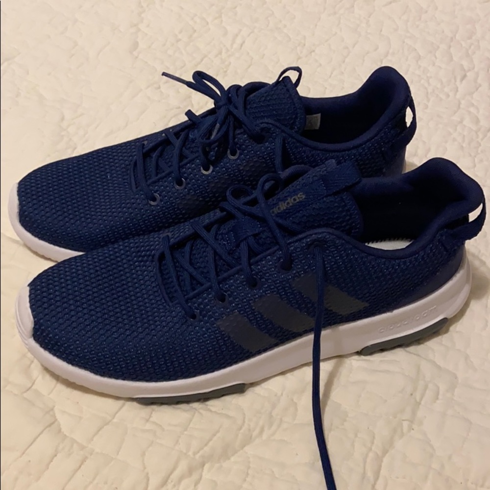 Adidas cloud foam sneakers